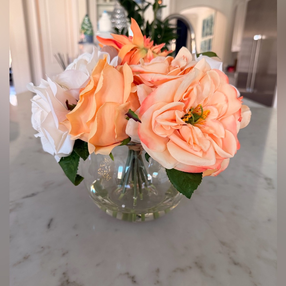 WELL KNOWN Peach/White Rose Silk Arrangement in glass bowl, new